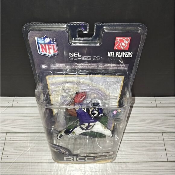 2010 McFarlane NFL Series 25 Ray Rice Baltimore Ravens Figure NOS Purple Jersey - Picture 2 of 10
